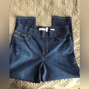 Nine West Heidi Pull on Crop Jeans